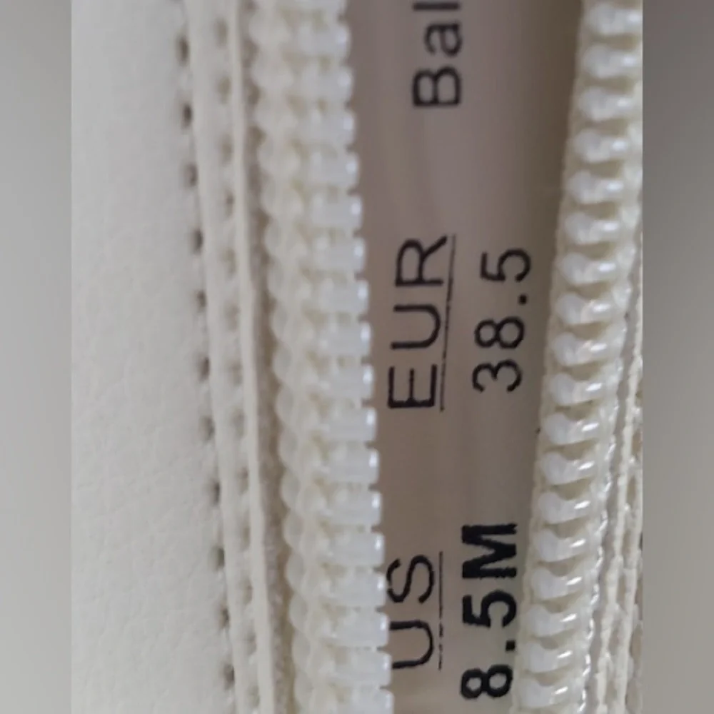 Circus by Sam Edelman Off-White Larsa Ivory Combat Lace-Up Boots New w Box - Picture 15 of 15